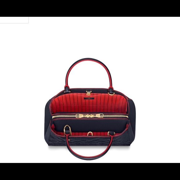 Louis Vuitton Montaigne MM - Picture 7 of 10